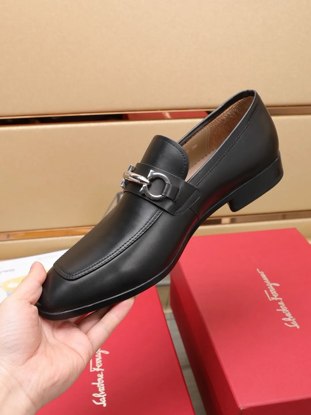 P620💰🔥《Ferragamo》👏Latest • High-end top brand luxury ~ purchasing agency, top quality ~. New fashionable business men's shoes🔜The uppers are made of original open-edge beaded cowhide➕cowhide·lining, with fine workmanship. The original stylish and soft combination wear-resistant and non-slip outsole is light and comfortable on the feet. The real thing looks better in real life. Size: 38/45